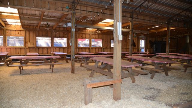 13_Tables in Hoedown Party Barn
