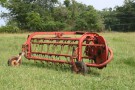 massey_ferguson_sidevdelivery_hay_rake